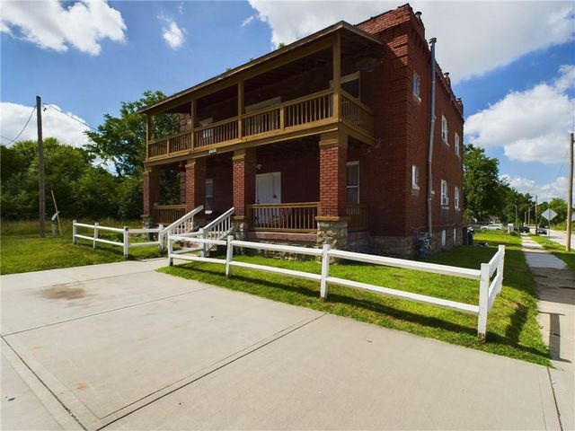 2416 E 22nd Street, Kansas City, MO 64127