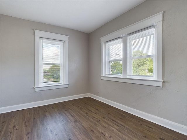 2416 E 22nd Street, Kansas City, MO 64127