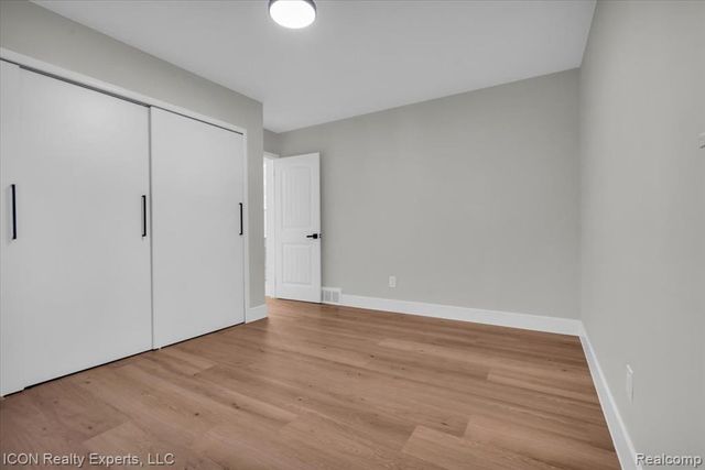 27407 Buckingham Street, Livonia, MI 48154