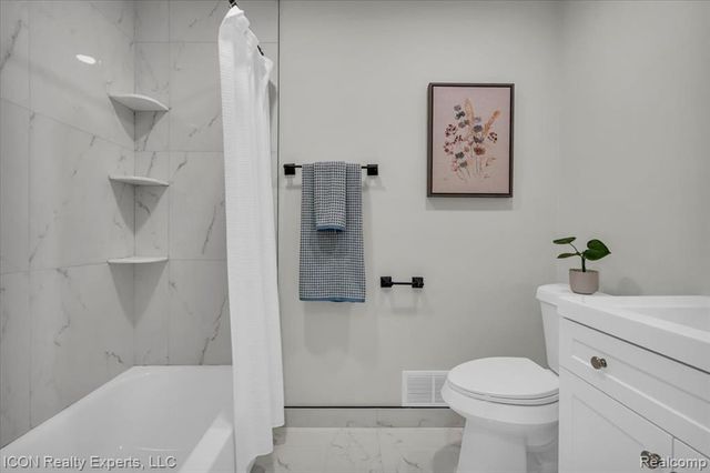 27407 Buckingham Street, Livonia, MI 48154