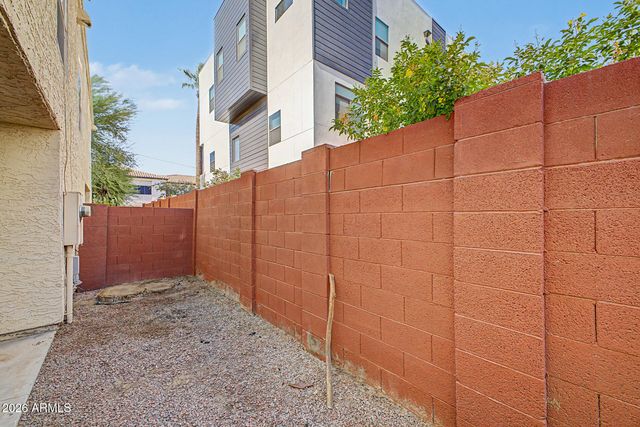 319 E CORONADO Road 1, Phoenix, AZ 85004