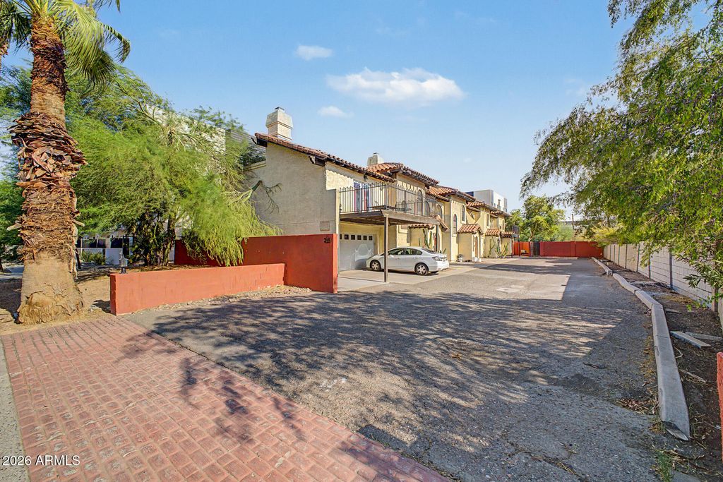 319 E CORONADO Road 1, Phoenix, AZ 85004