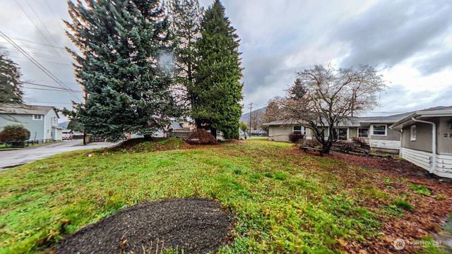 283 Division Avenue, Morton, WA 98356