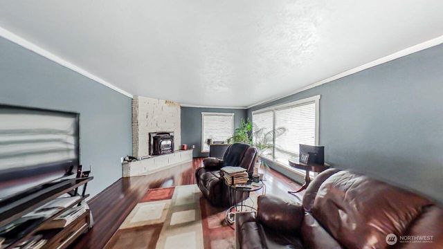 283 Division Avenue, Morton, WA 98356