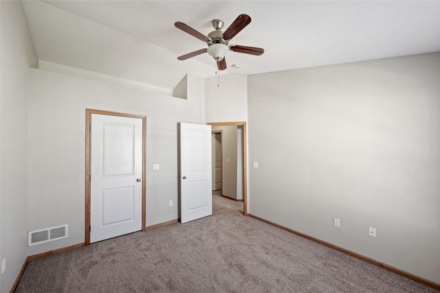 1146 Blackstone Lane, Pleasant Hill, IA 50327