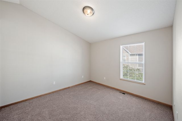 1146 Blackstone Lane, Pleasant Hill, IA 50327