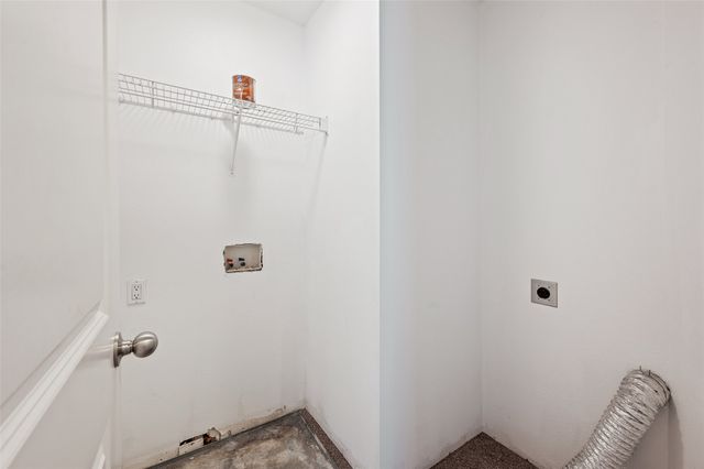 1146 Blackstone Lane, Pleasant Hill, IA 50327