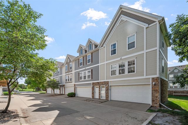 1146 Blackstone Lane, Pleasant Hill, IA 50327