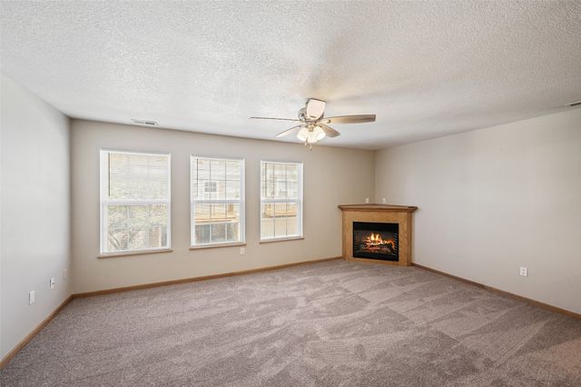 1146 Blackstone Lane, Pleasant Hill, IA 50327