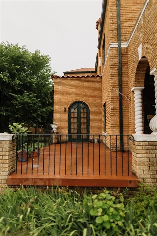 Image 3 of property listing at 1224 W Minnesota Avenue, Chickasha, OK 73018