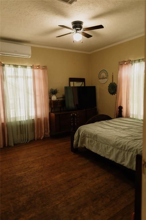 Image 36 of property listing at 1224 W Minnesota Avenue, Chickasha, OK 73018