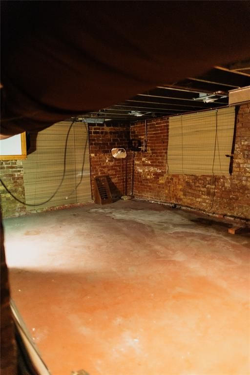 Image 41 of property listing at 1224 W Minnesota Avenue, Chickasha, OK 73018