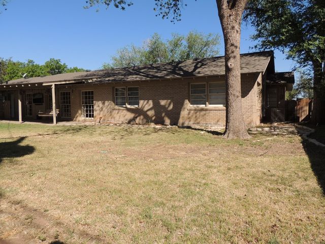 1305 Lawson Ave, Midland, TX 79701