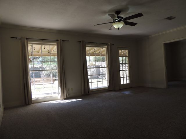 1305 Lawson Ave, Midland, TX 79701