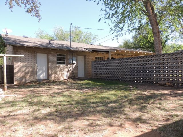 1305 Lawson Ave, Midland, TX 79701