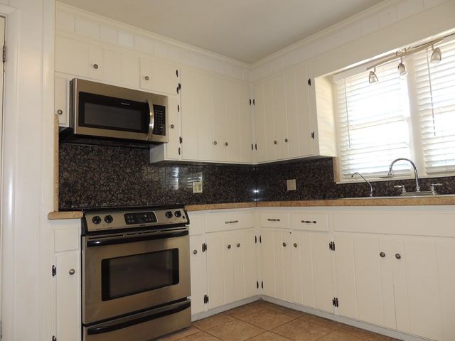 1305 Lawson Ave, Midland, TX 79701