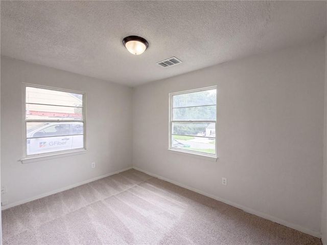 4770 Woodend Avenue, Kansas City, KS 66106