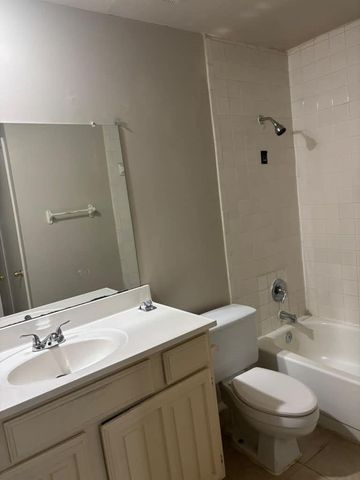 16120 Stuebner Airline Road 603, Spring, TX 77379