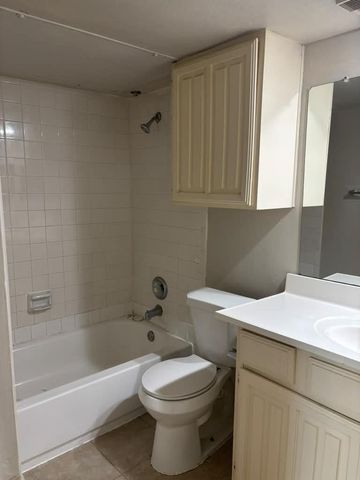 16120 Stuebner Airline Road 603, Spring, TX 77379