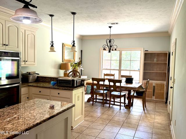 117 Ashley Park Drive, Byram, MS 39272