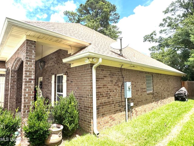 117 Ashley Park Drive, Byram, MS 39272