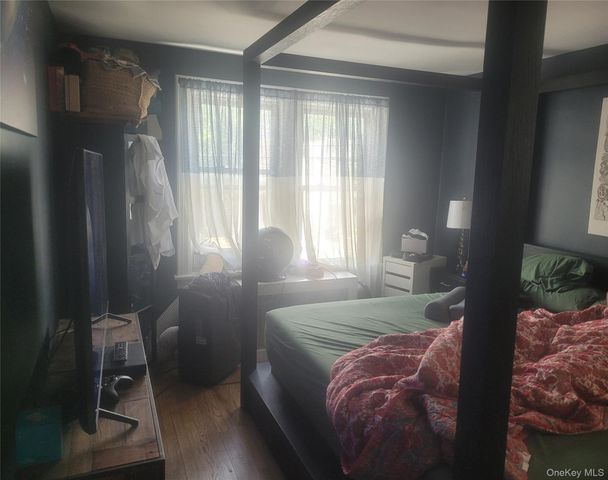 2548 Woodhull Avenue, Bronx, NY 10469