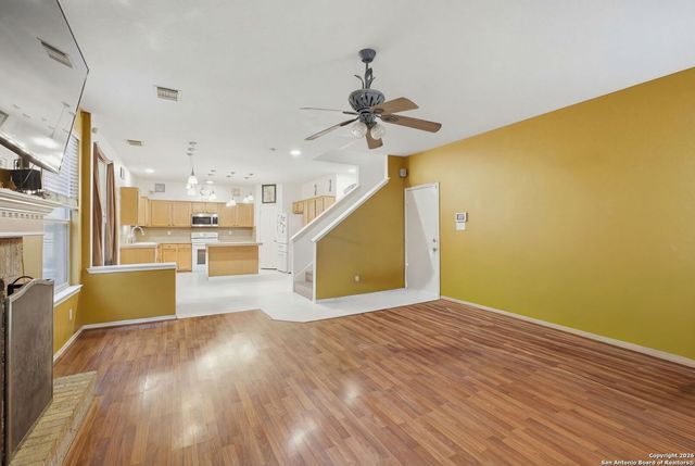 21714 Cliff View, San Antonio, TX 78259