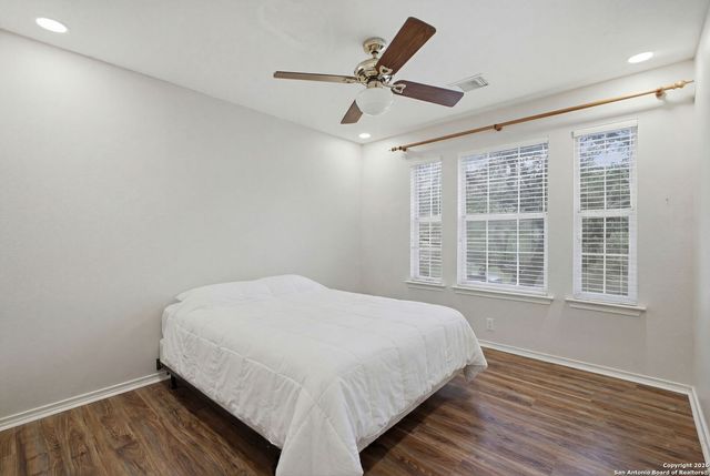 21714 Cliff View, San Antonio, TX 78259