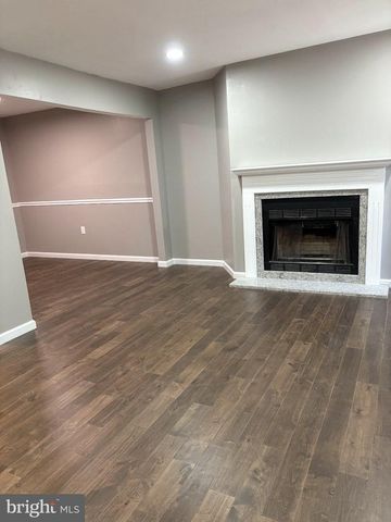 5 TUDOR CT, Ewing Twp, NJ 08628