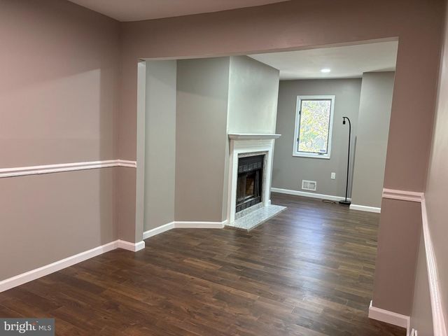5 TUDOR CT, Ewing Twp, NJ 08628