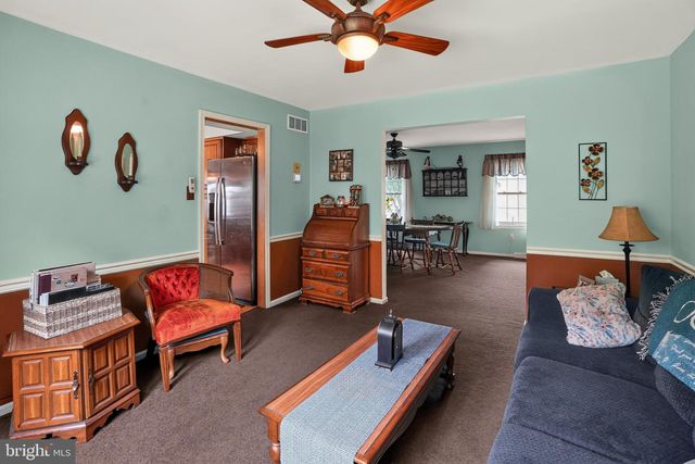 3025 GREEN RIDGE DR, East Norriton, PA 19403