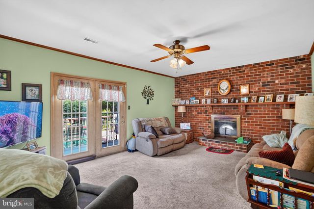 3025 GREEN RIDGE DR, East Norriton, PA 19403