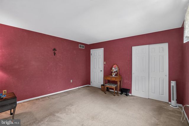 3025 GREEN RIDGE DR, East Norriton, PA 19403