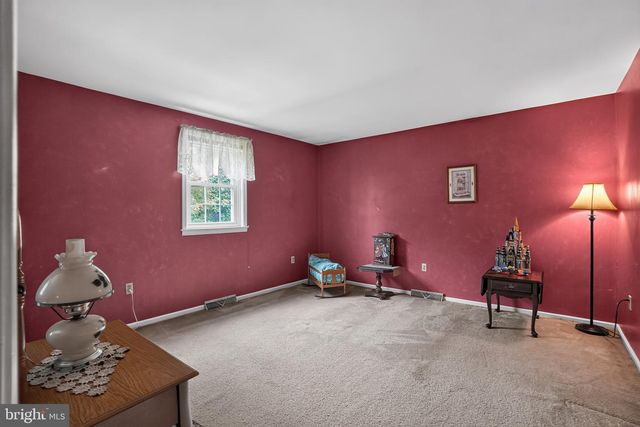 3025 GREEN RIDGE DR, East Norriton, PA 19403
