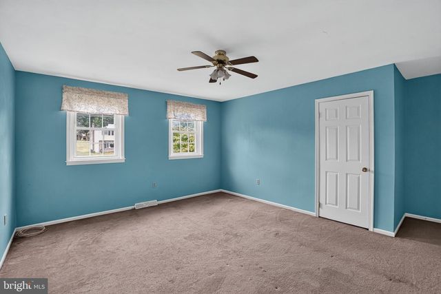3025 GREEN RIDGE DR, East Norriton, PA 19403