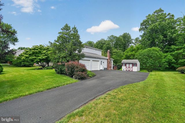 3025 GREEN RIDGE DR, East Norriton, PA 19403