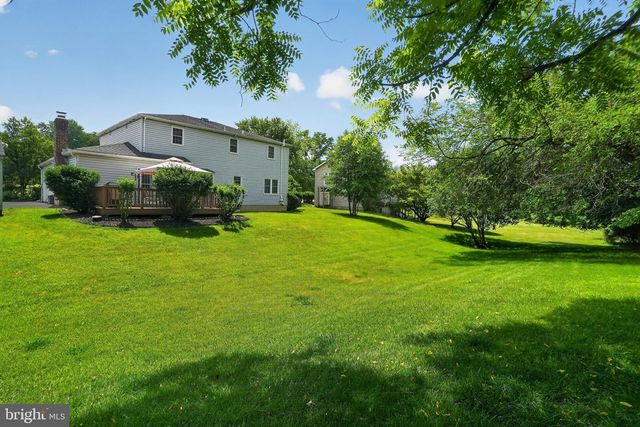 3025 GREEN RIDGE DR, East Norriton, PA 19403