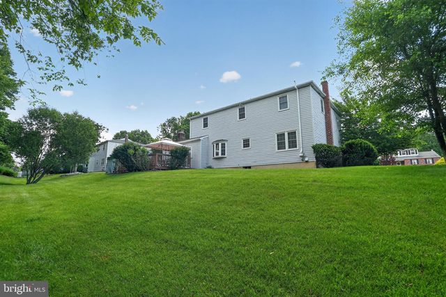3025 GREEN RIDGE DR, East Norriton, PA 19403