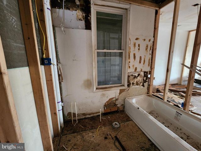 2932 GREENMOUNT AVE, Baltimore, MD 21218