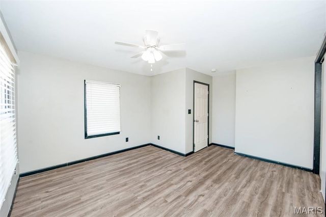 1411 Holden Avenue, St Louis, MO 63125
