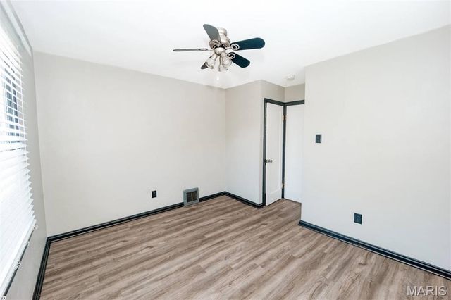 1411 Holden Avenue, St Louis, MO 63125