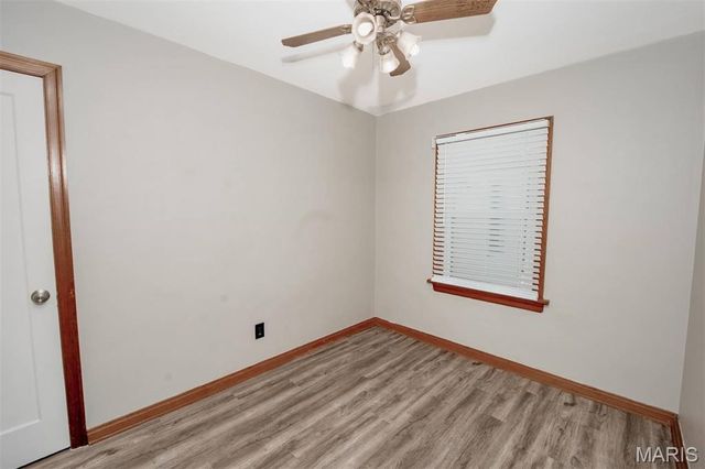 1411 Holden Avenue, St Louis, MO 63125