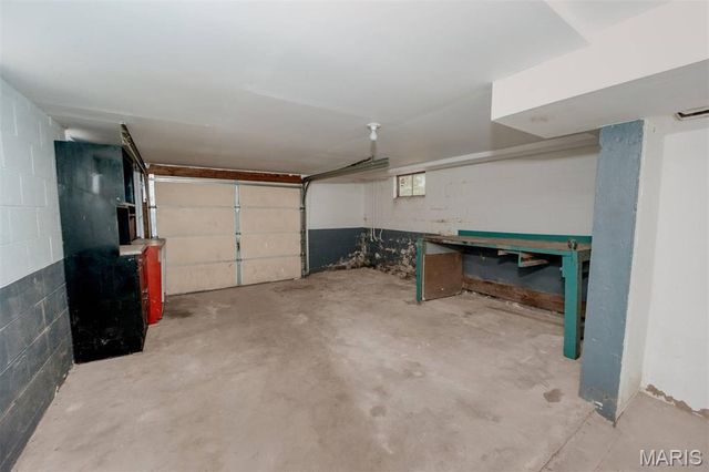 1411 Holden Avenue, St Louis, MO 63125