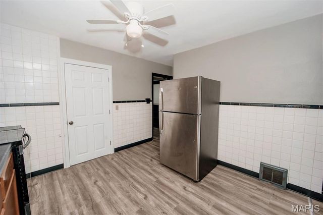 1411 Holden Avenue, St Louis, MO 63125