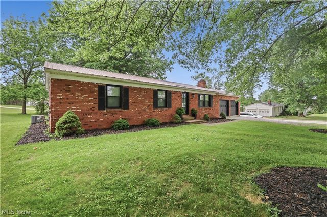 8667 N Leroy Road, Westfield Center, OH 44251