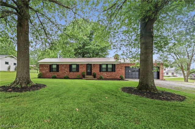 8667 N Leroy Road, Westfield Center, OH 44251