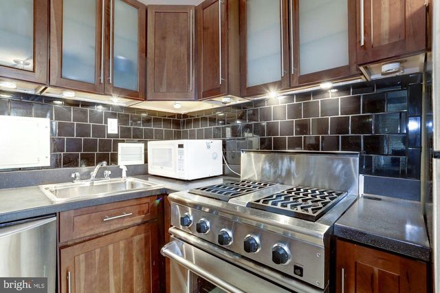 950 25TH ST NW #106-N, Washington, DC 20037