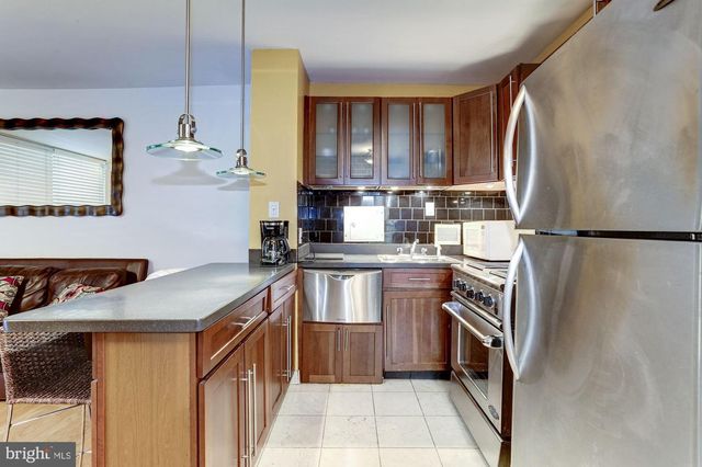 950 25TH ST NW #106-N, Washington, DC 20037