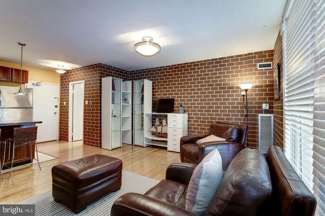 950 25TH ST NW #106-N, Washington, DC 20037