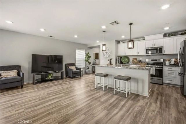 433 Willow, Perris, CA 92570
